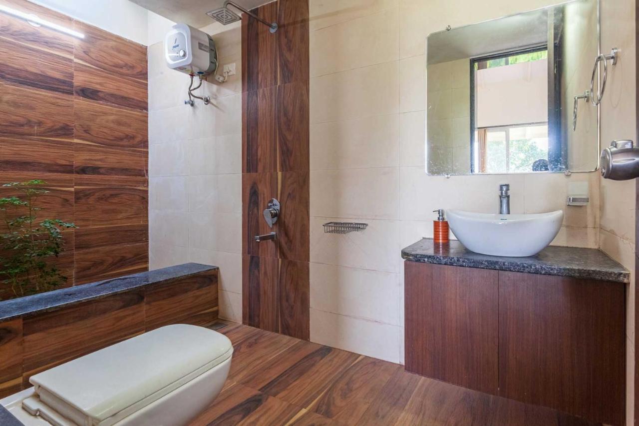 Luna Villa By Stayvista - Lakeside Charm With Terrace, Lush Lawn & Modern Decor Nashik Dış mekan fotoğraf