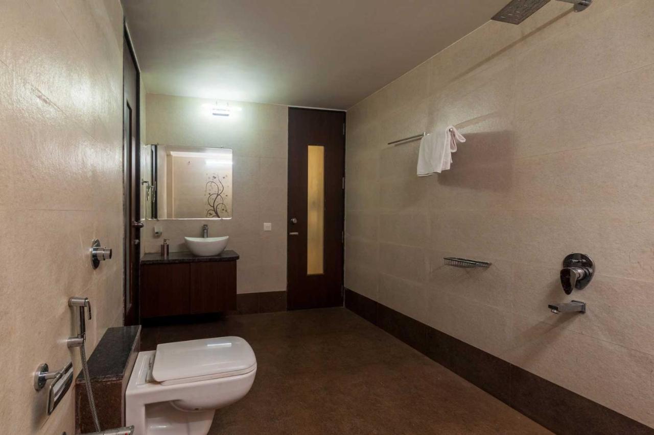 Luna Villa By Stayvista - Lakeside Charm With Terrace, Lush Lawn & Modern Decor Nashik Dış mekan fotoğraf